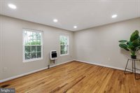 228 Carroll Drive, Stephens City, VA 22655