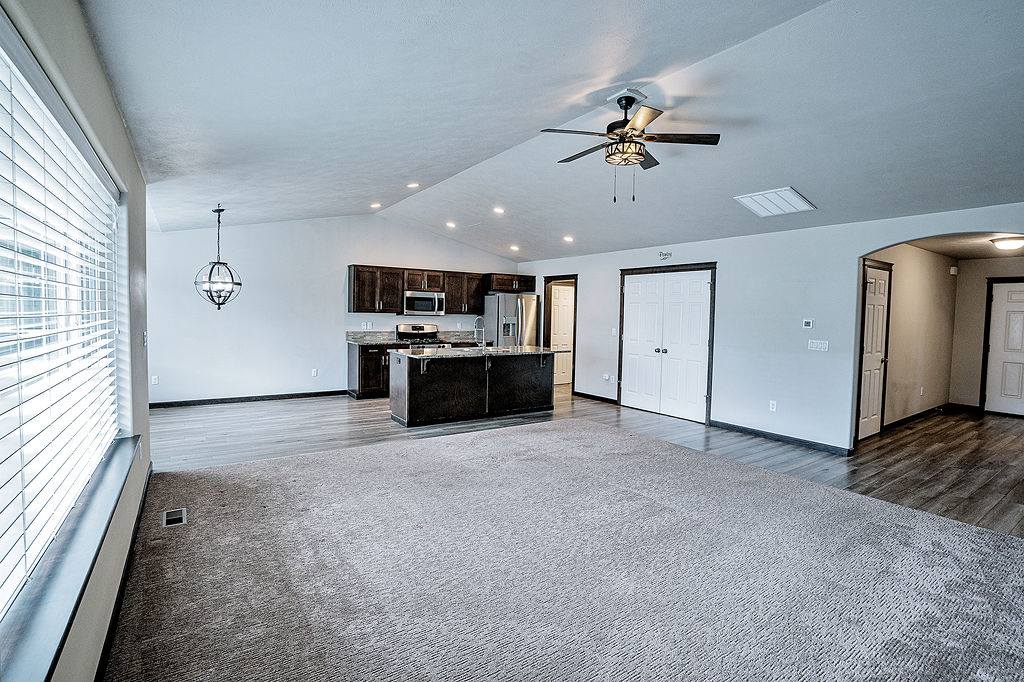 6542 West Harmony St, Rathdrum, ID 83858