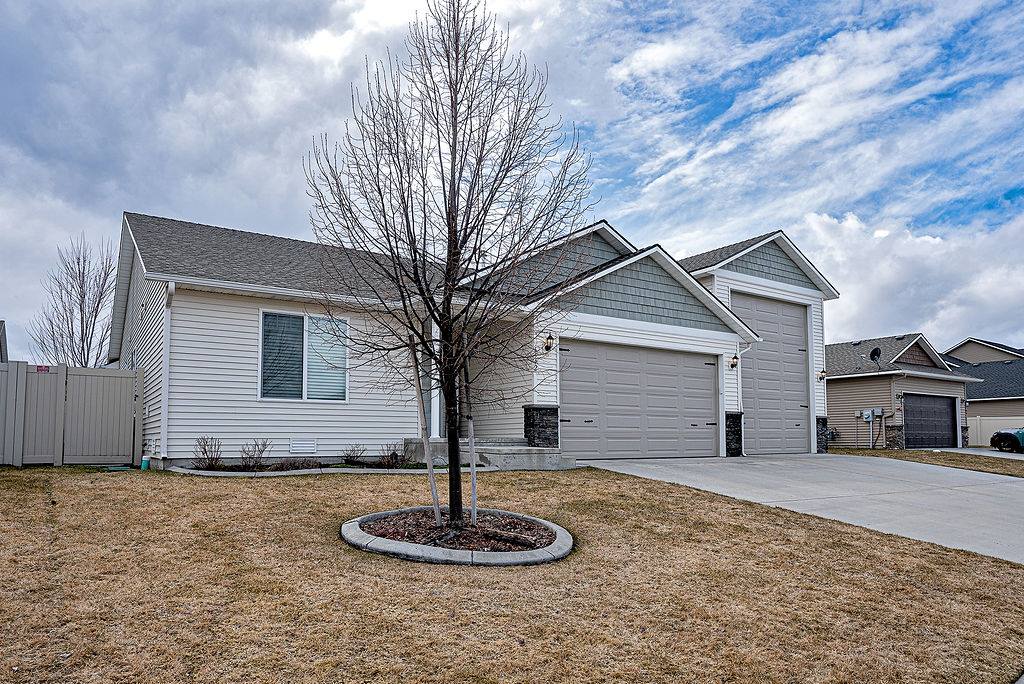 6542 West Harmony St, Rathdrum, ID 83858