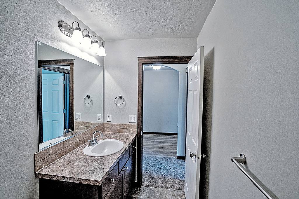 6542 West Harmony St, Rathdrum, ID 83858