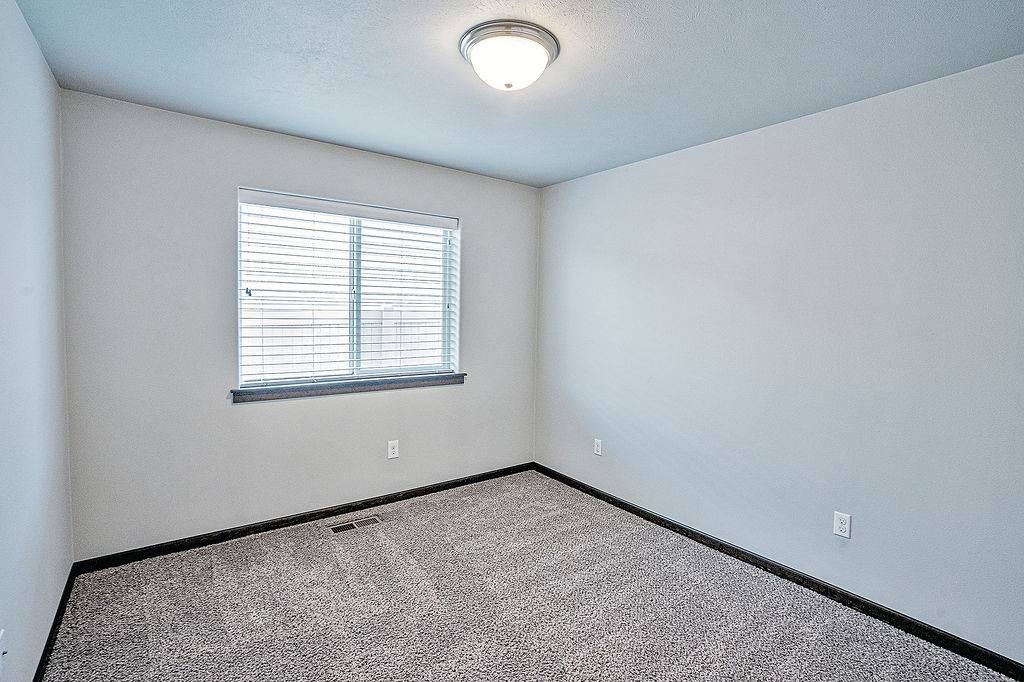 6542 West Harmony St, Rathdrum, ID 83858