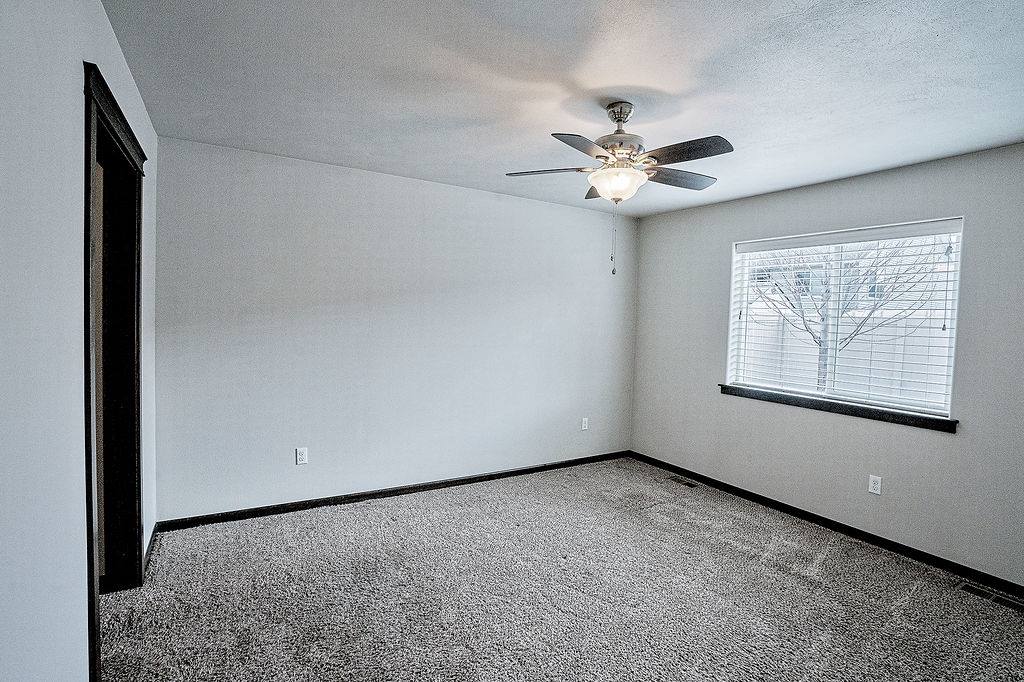 6542 West Harmony St, Rathdrum, ID 83858