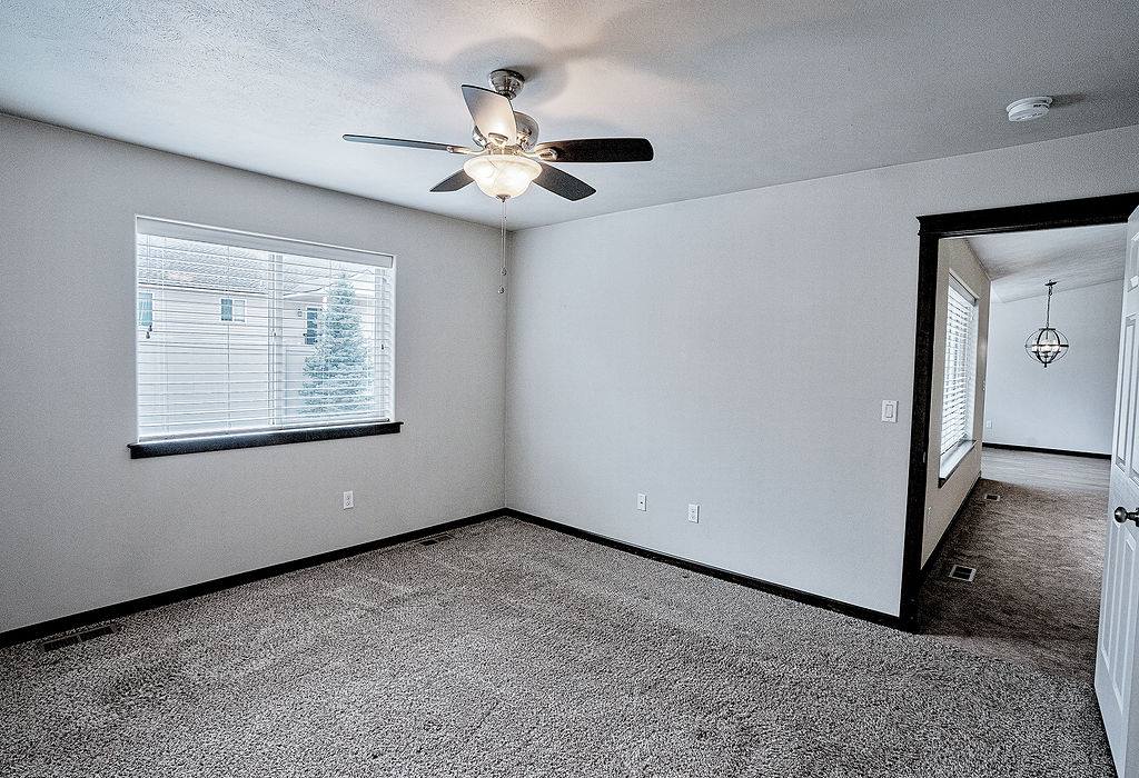 6542 West Harmony St, Rathdrum, ID 83858