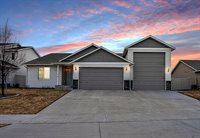 6542 West Harmony St, Rathdrum, ID 83858