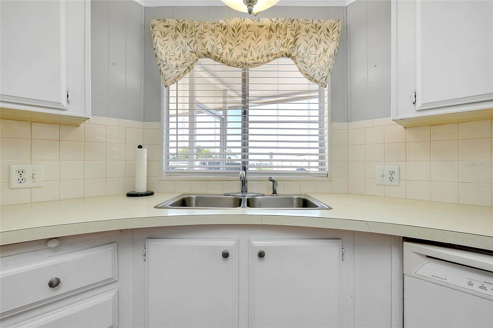 9 Lafitte Drive, Nokomis, FL 34275