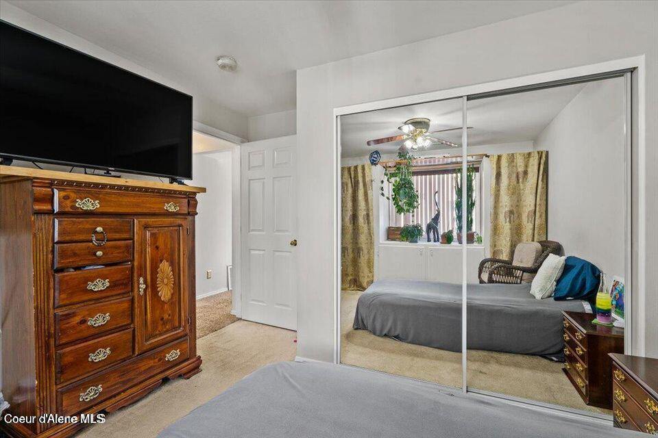 415 East Knotty Pine Ln, Coeur d'Alene, ID 83815