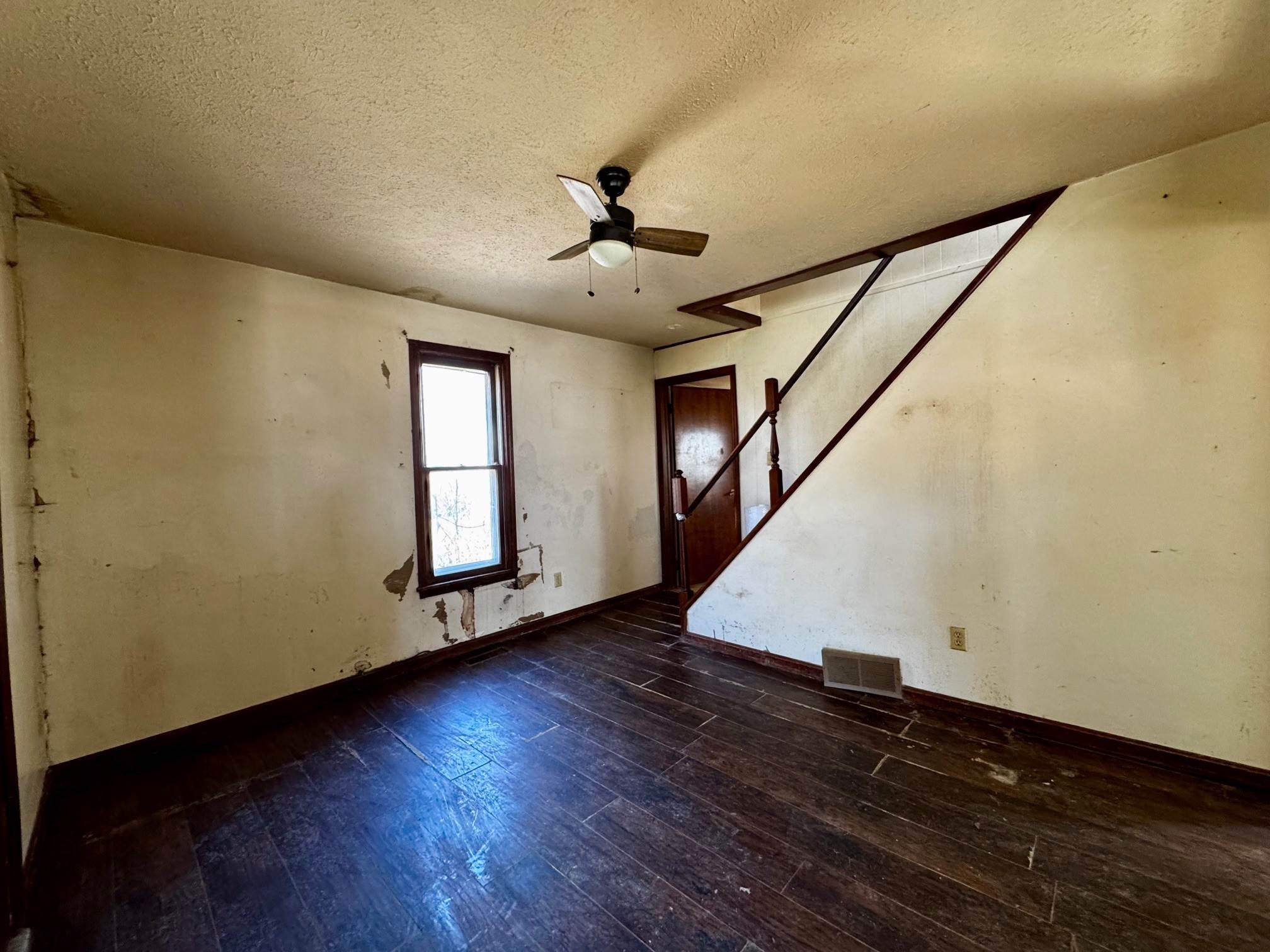 833 Edgehill Ave, Ashland, OH 44805