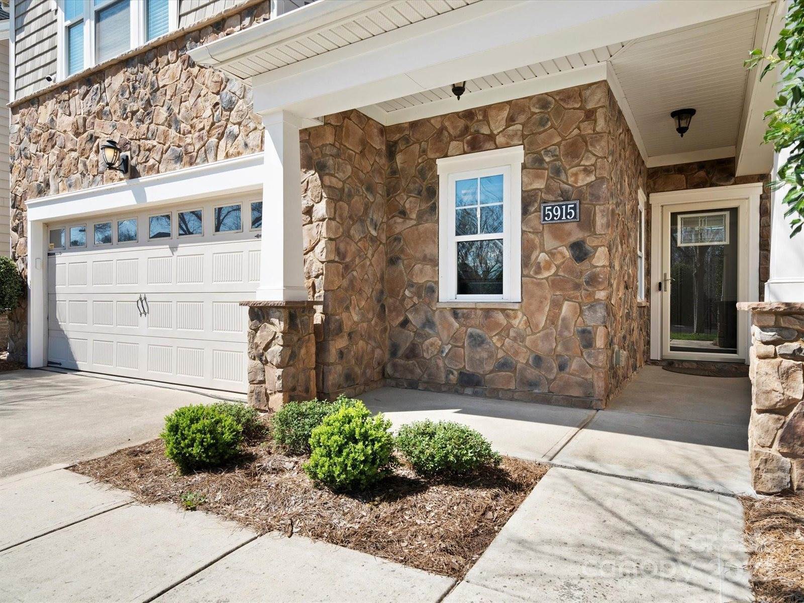 5915 Glenmore Garden Drive, Charlotte, NC 28270