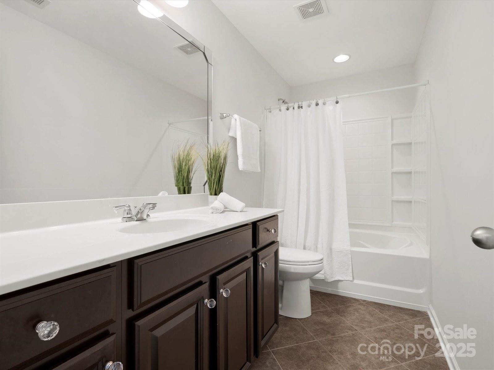 5915 Glenmore Garden Drive, Charlotte, NC 28270