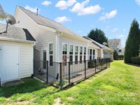 5915 Glenmore Garden Drive, Charlotte, NC 28270