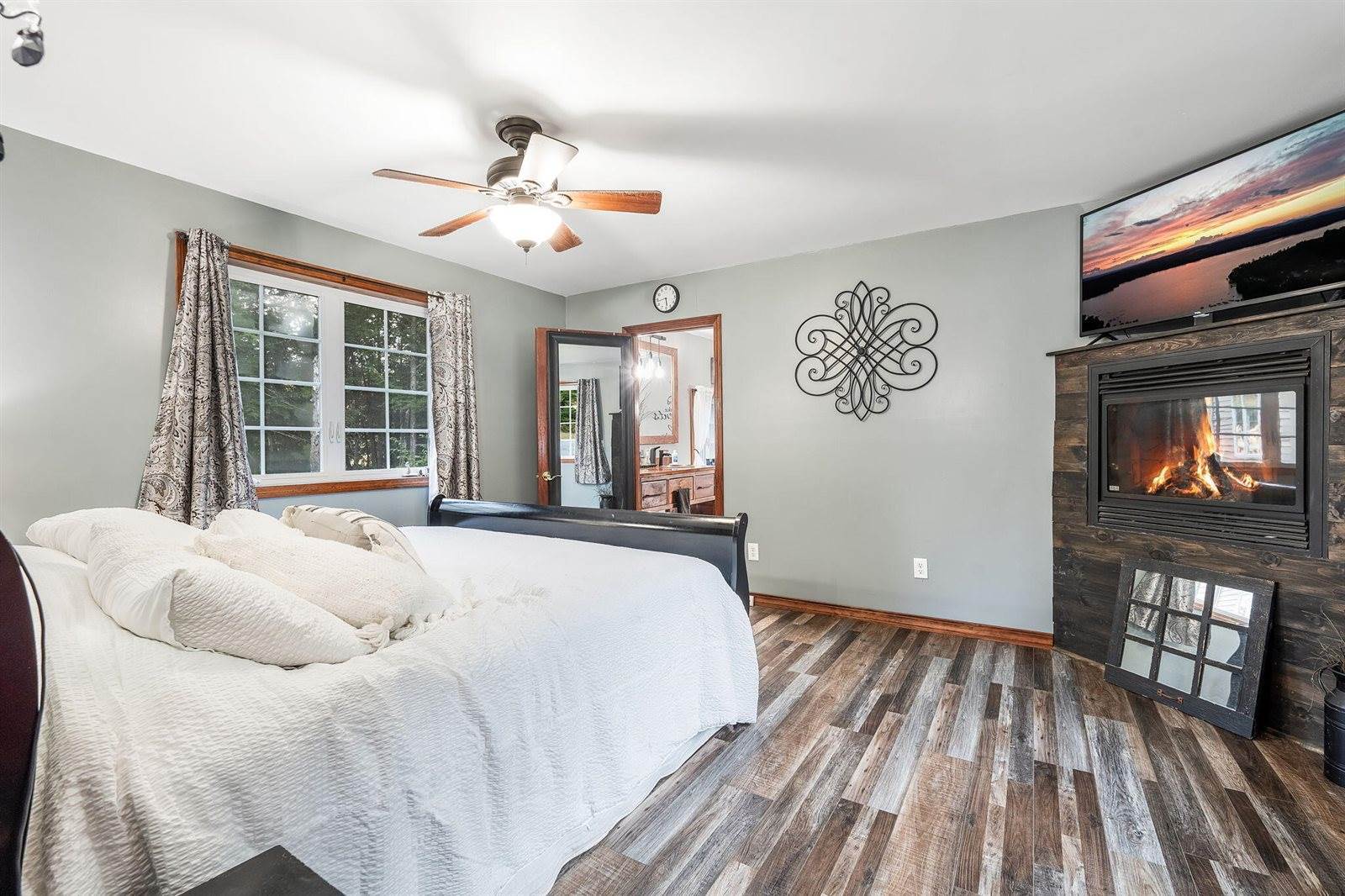 35 Furrough Lane, Lincoln, ME 04457