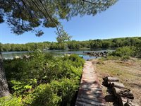 35 Furrough Lane, Lincoln, ME 04457