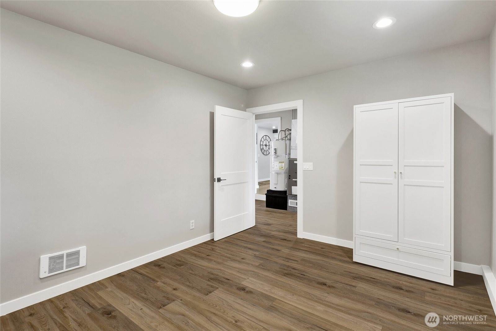 306 West 2nd Street, Nooksack, WA 98276