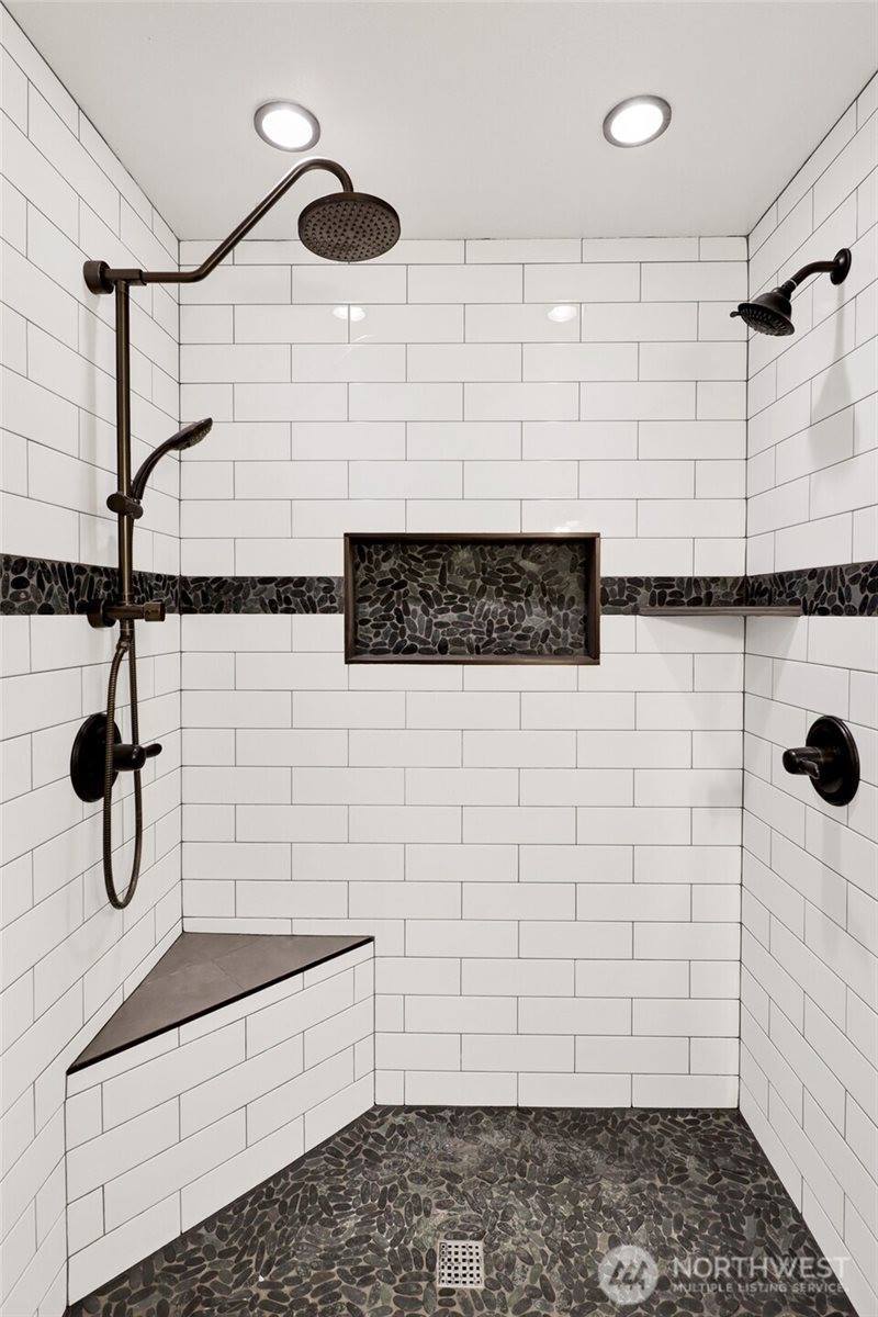 306 West 2nd Street, Nooksack, WA 98276