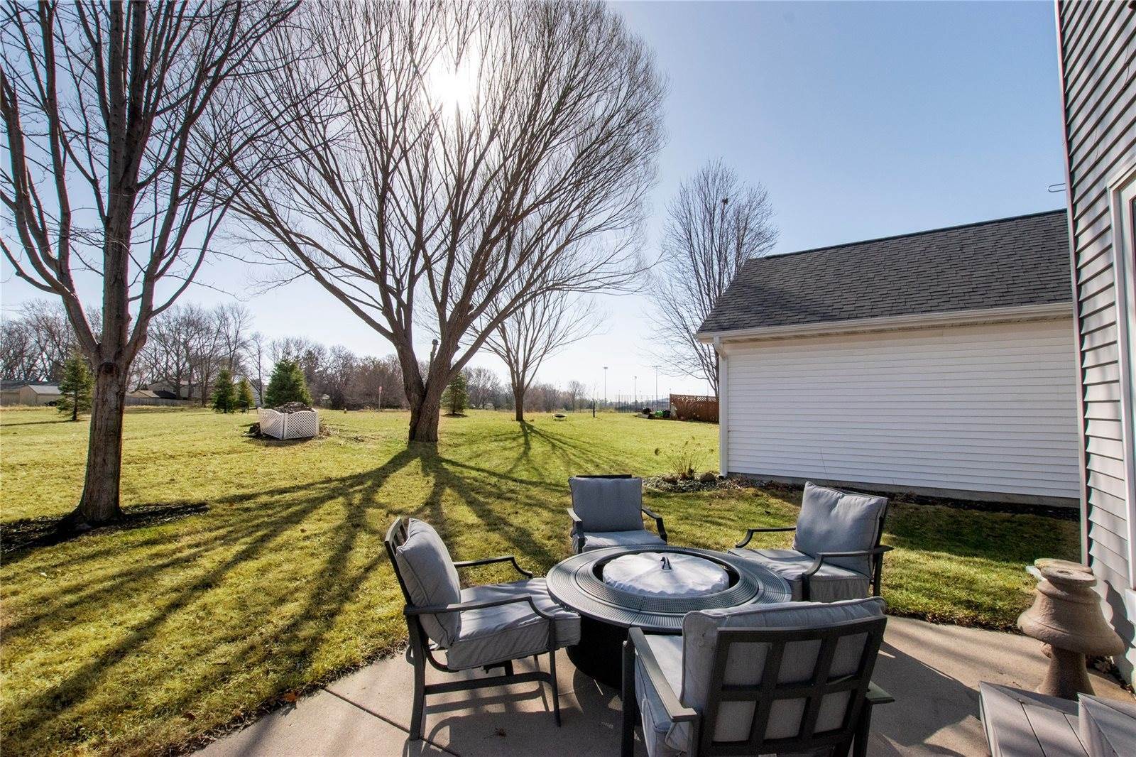 2830 Somerset Drive, Ames, IA 50010