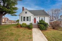 49 Monroe St E, Norwood, MA 02062
