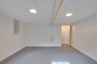 49 Monroe St E, Norwood, MA 02062