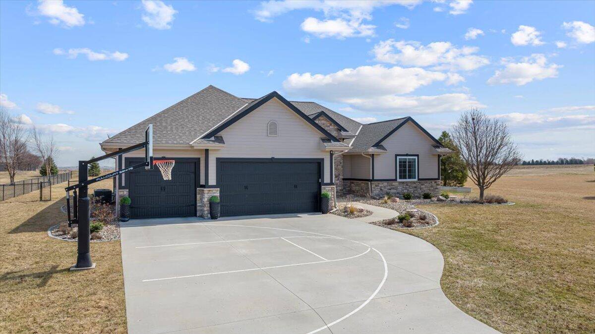 18325 Jaylen Drive, Council Bluffs, IA 51503