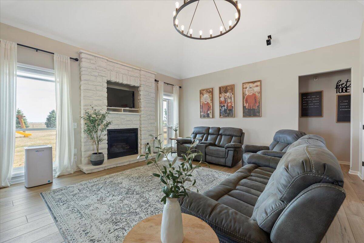 18325 Jaylen Drive, Council Bluffs, IA 51503