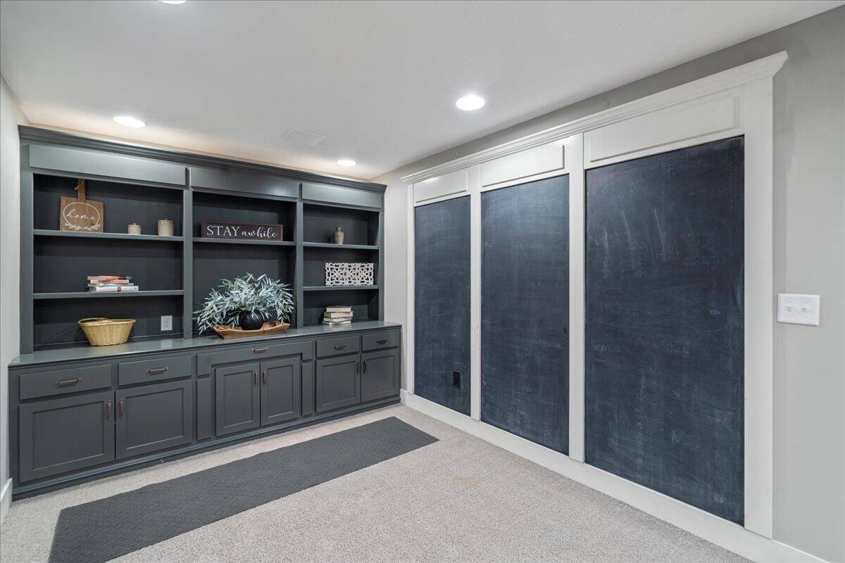 18325 Jaylen Drive, Council Bluffs, IA 51503