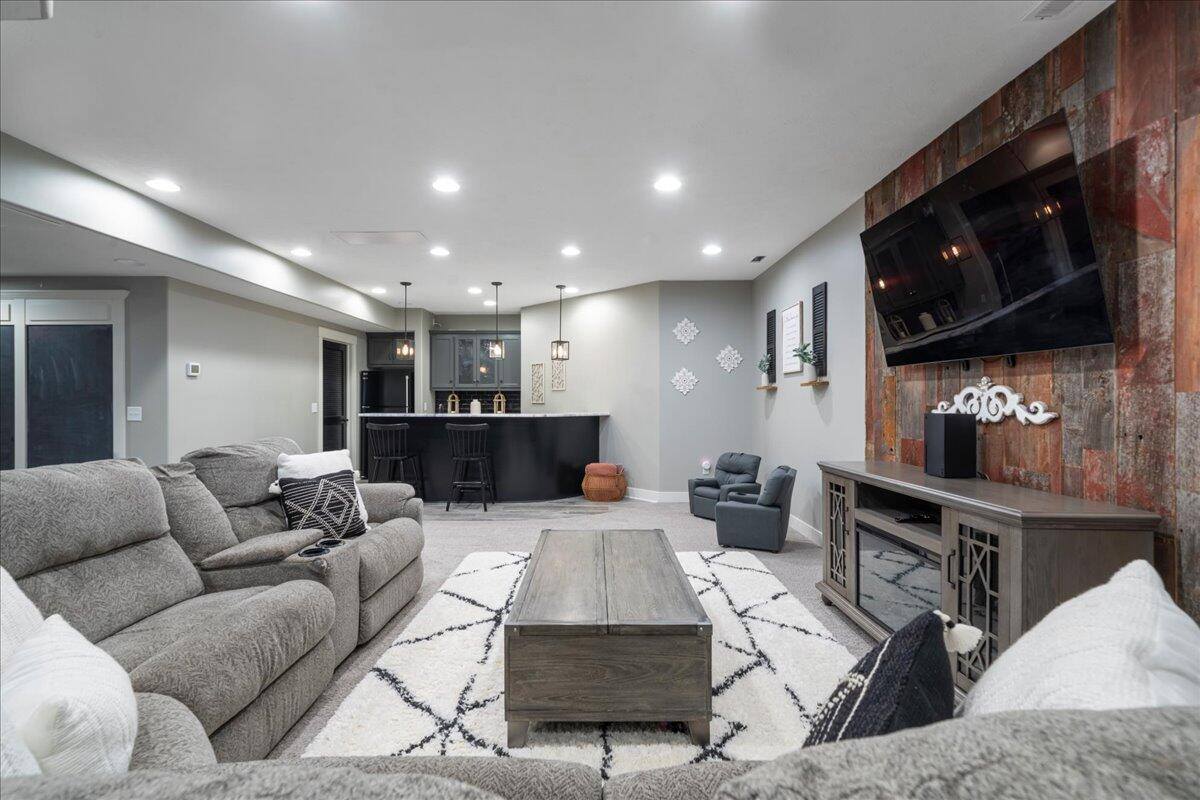 18325 Jaylen Drive, Council Bluffs, IA 51503