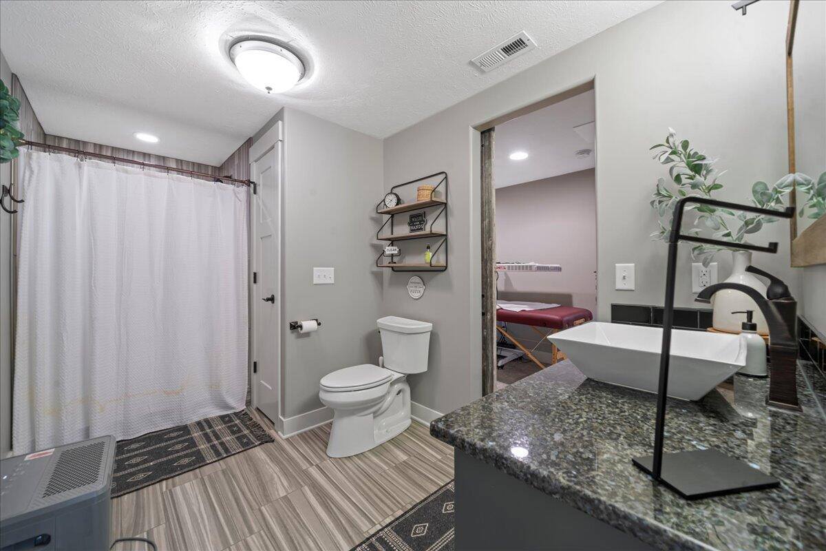 18325 Jaylen Drive, Council Bluffs, IA 51503