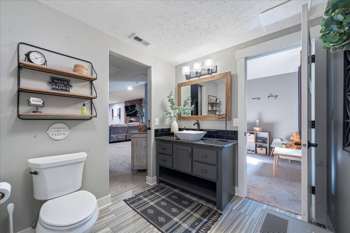 18325 Jaylen Drive, Council Bluffs, IA 51503