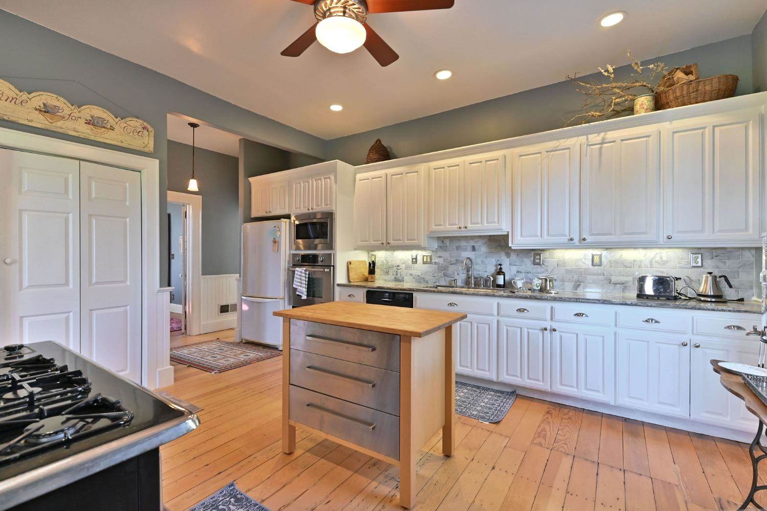 668 Mark Twain, Angels Camp, CA 95222