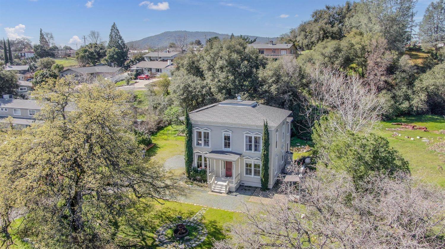 668 Mark Twain, Angels Camp, CA 95222