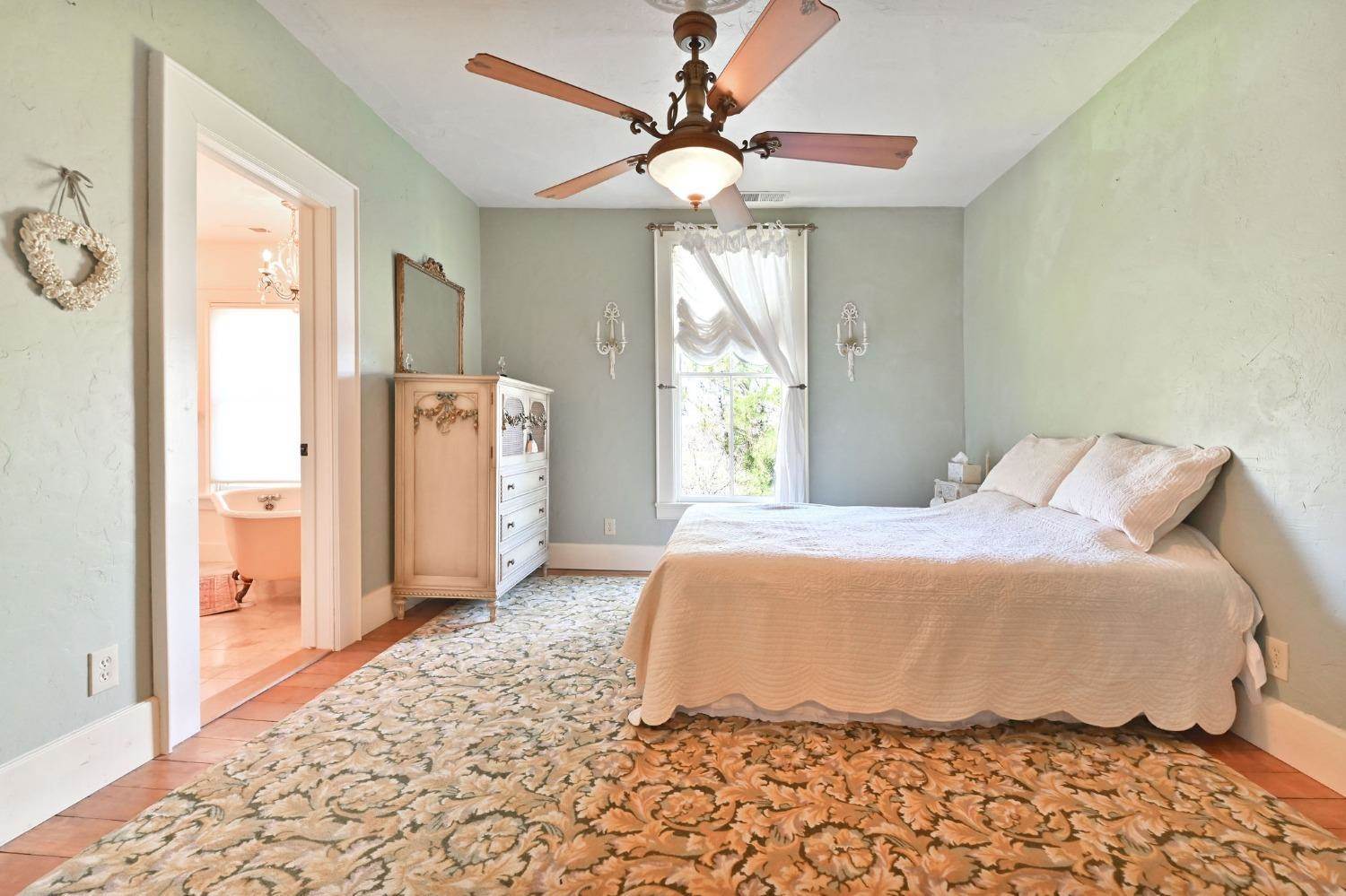 668 Mark Twain, Angels Camp, CA 95222