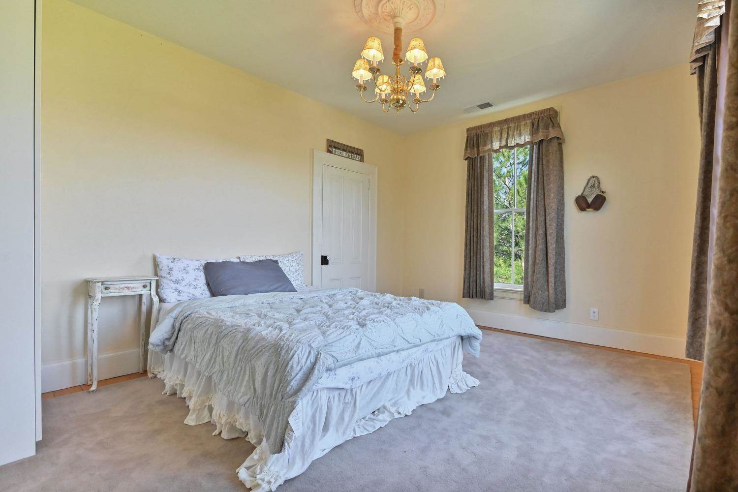 668 Mark Twain, Angels Camp, CA 95222
