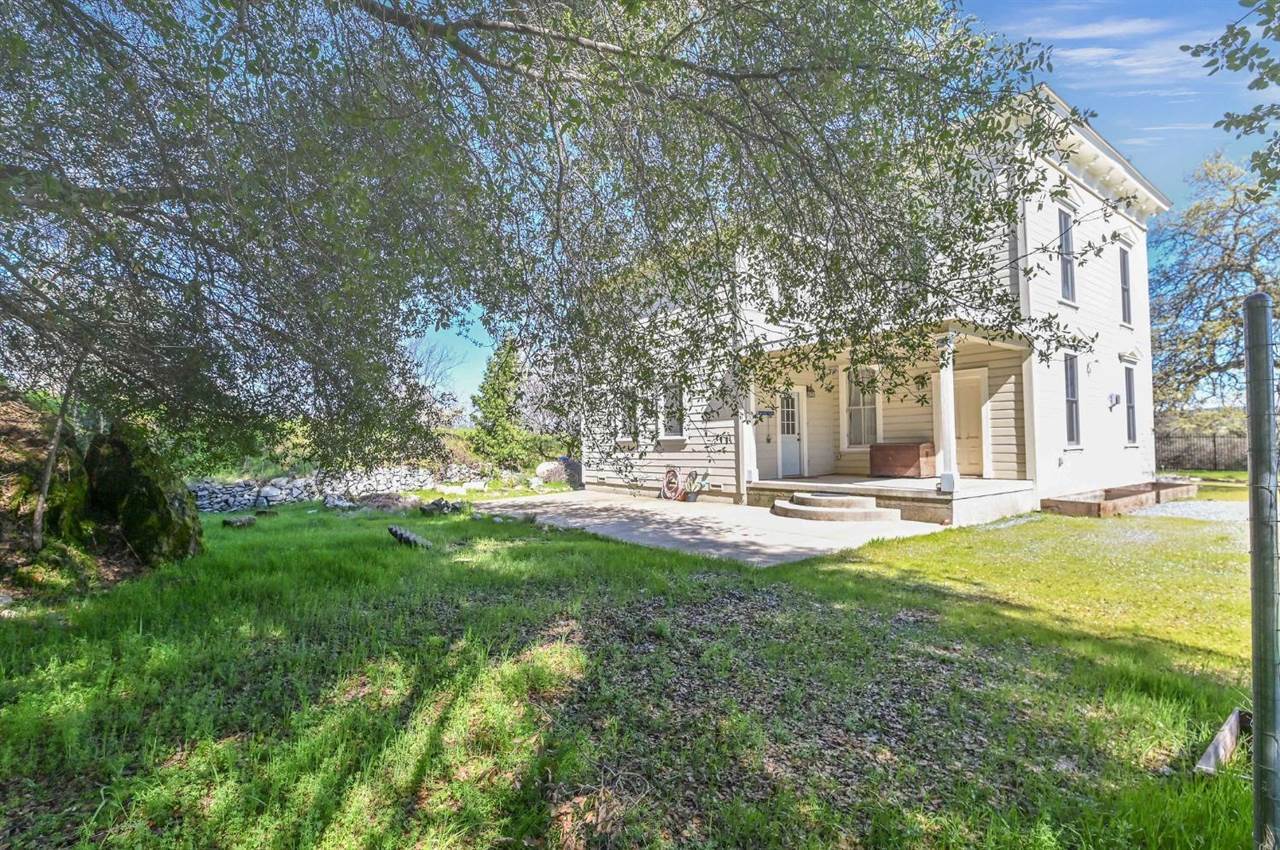 668 Mark Twain, Angels Camp, CA 95222