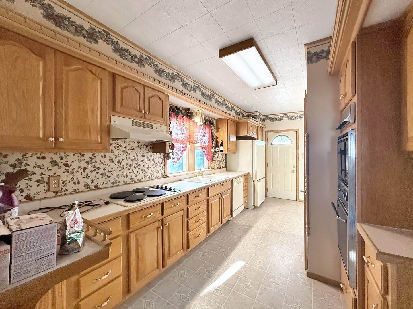 52 North Mernitz Avenue, Freeport, IL 61032