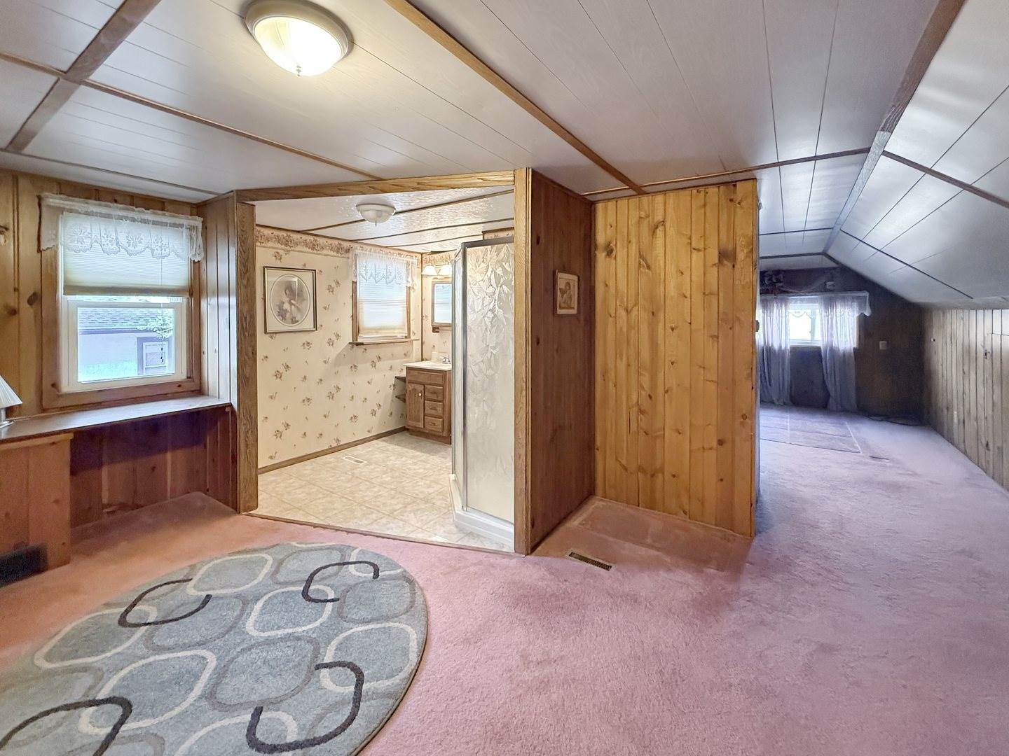 52 North Mernitz Avenue, Freeport, IL 61032