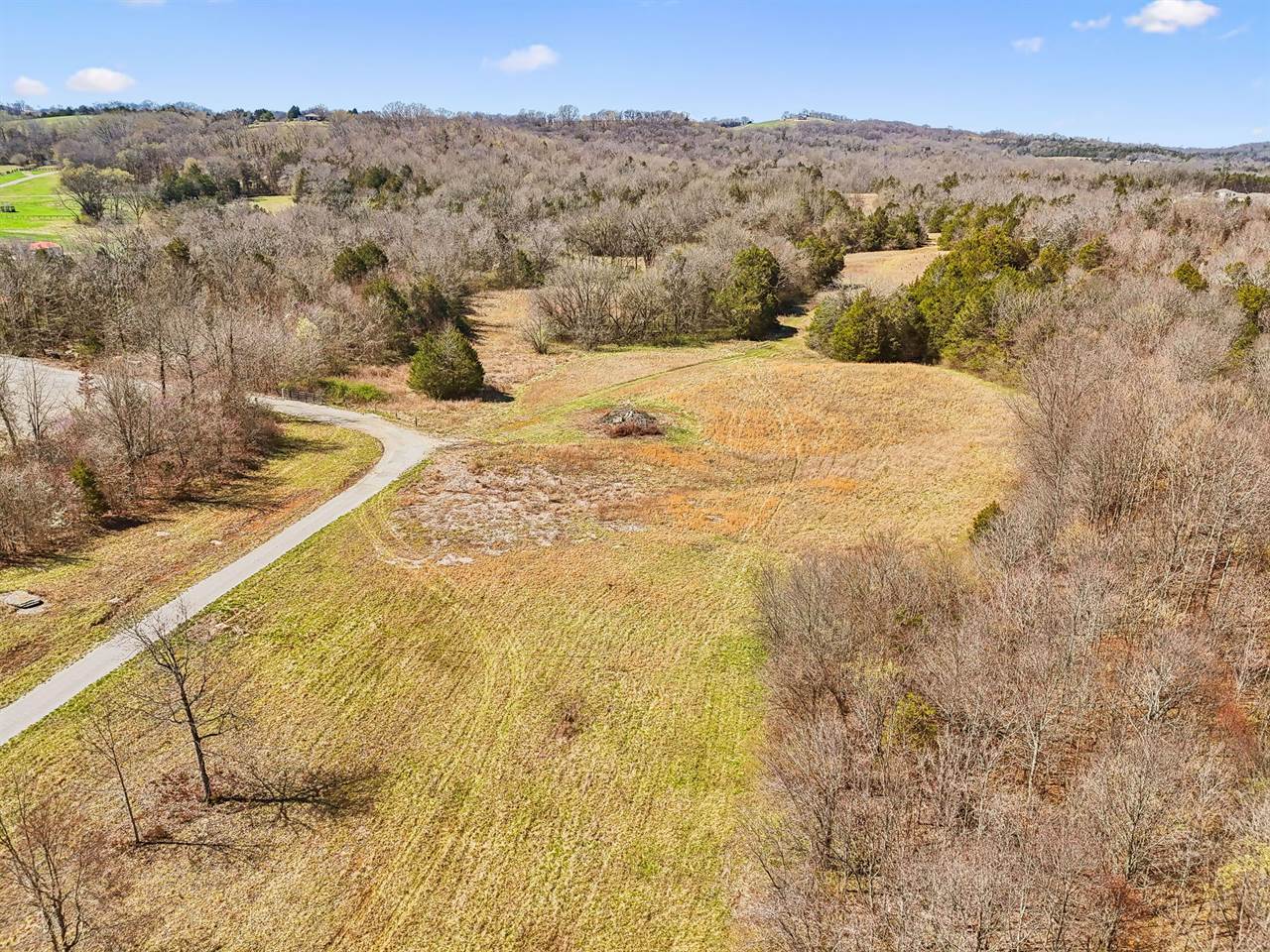 1233 W Ellington Pkwy, Lewisburg, TN 37091