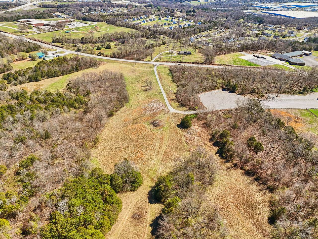 1233 W Ellington Pkwy, Lewisburg, TN 37091