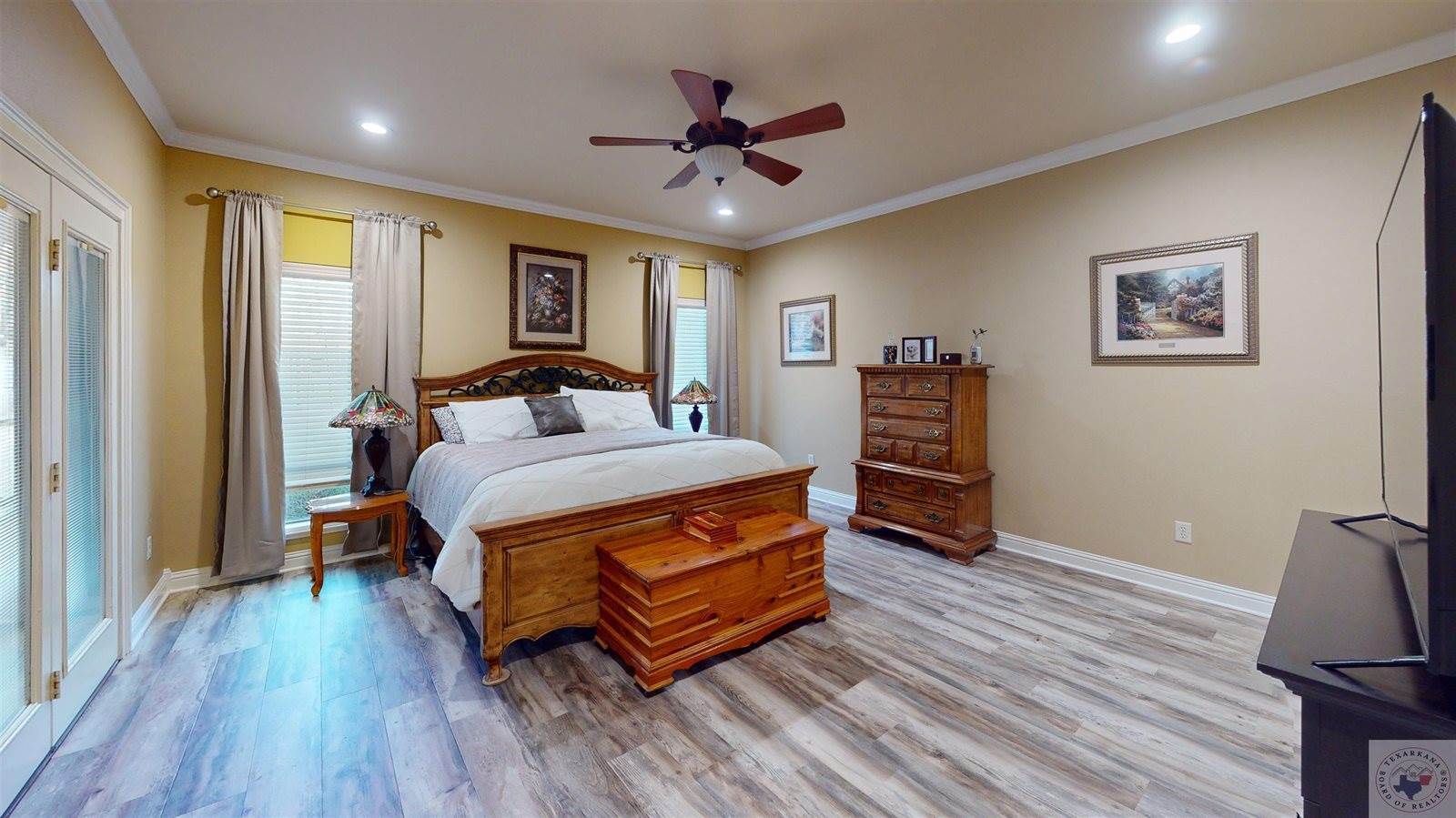 2118 Southcrest Dr, Texarkana, AR 71854