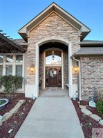 2118 Southcrest Dr, Texarkana, AR 71854