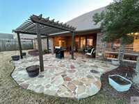 2118 Southcrest Dr, Texarkana, AR 71854