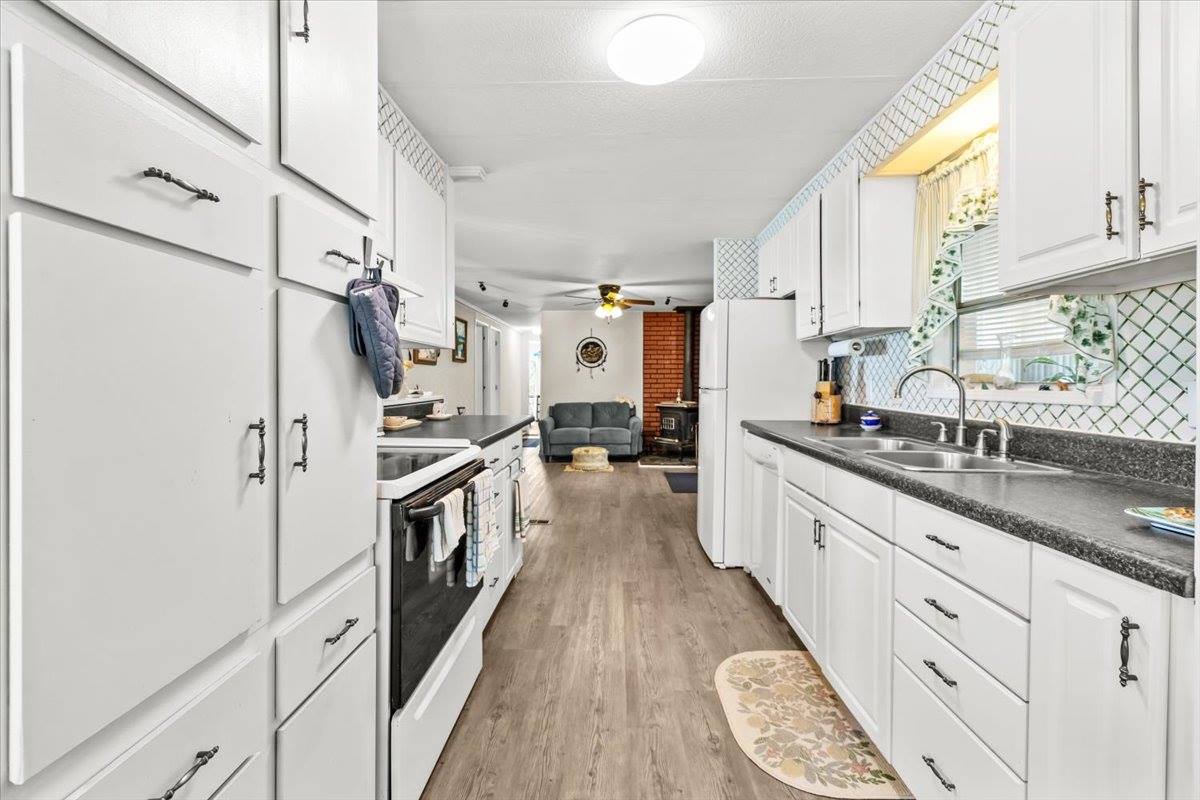 12459 Fairway Avenue, Brooksville, FL 34613