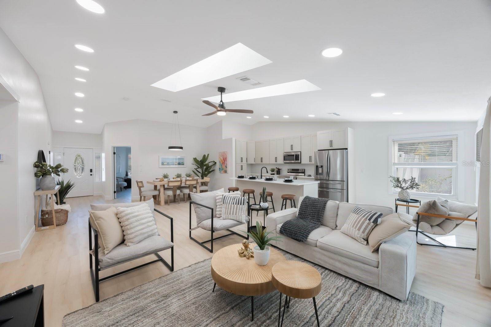 6903 34TH Avenue West, Bradenton, FL 34209