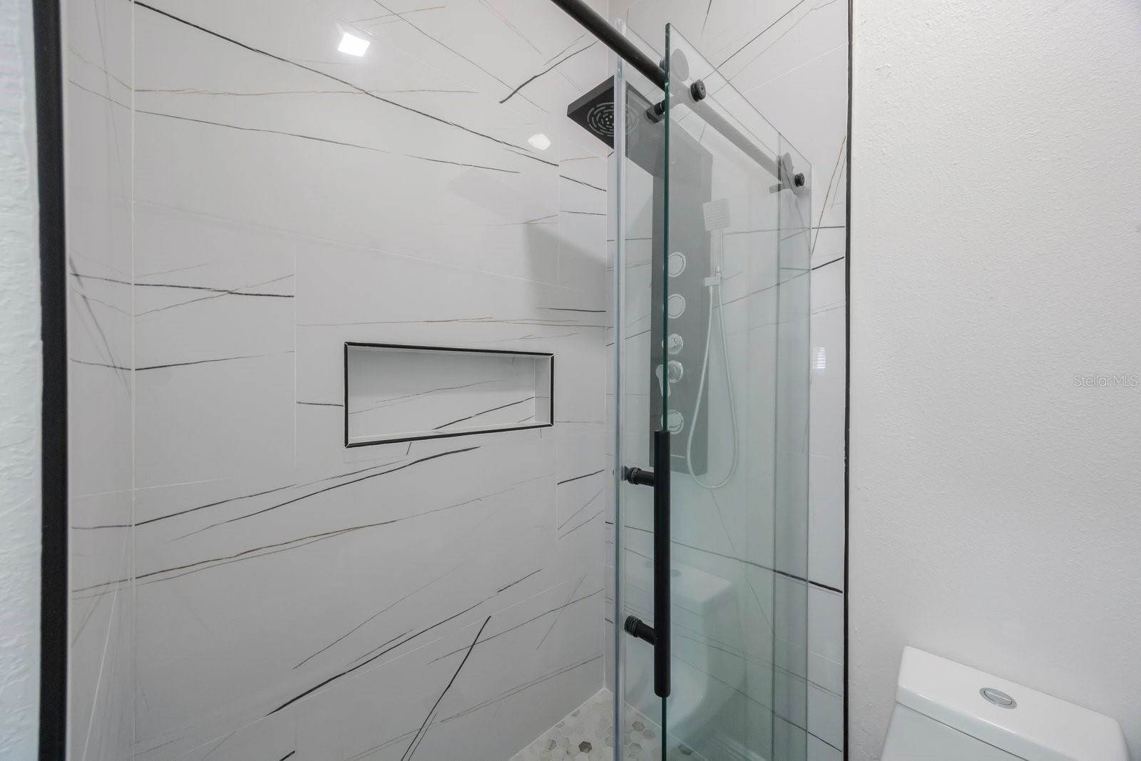 6903 34TH Avenue West, Bradenton, FL 34209