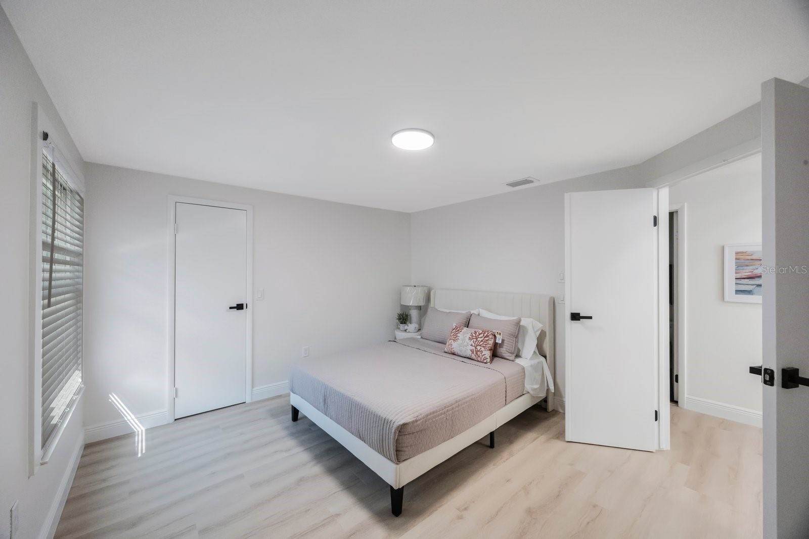 6903 34TH Avenue West, Bradenton, FL 34209