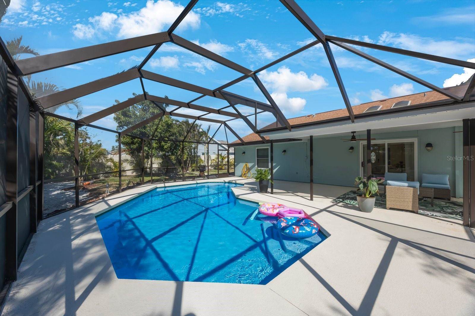 6903 34TH Avenue West, Bradenton, FL 34209