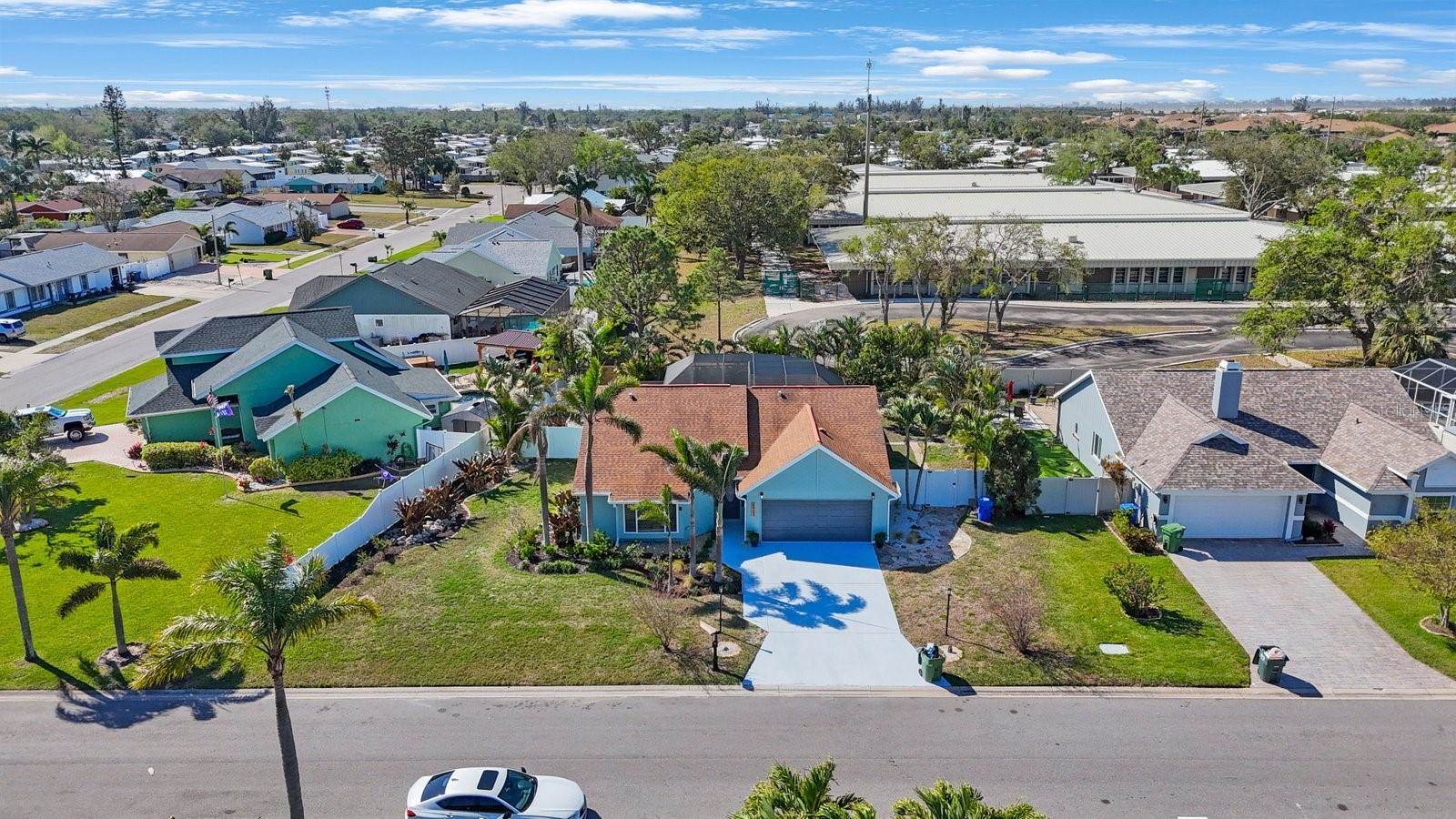 6903 34TH Avenue West, Bradenton, FL 34209