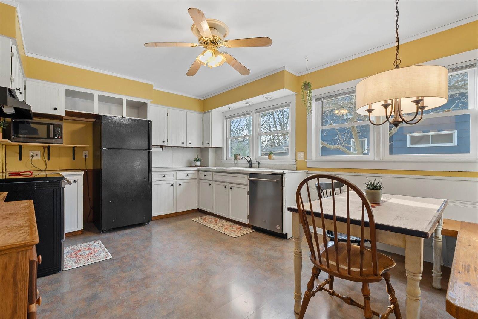 265 Bailey Avenue, South Haven, MI 49090