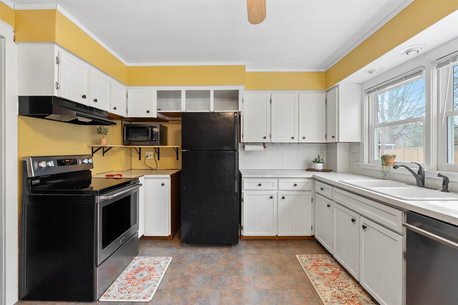 265 Bailey Avenue, South Haven, MI 49090