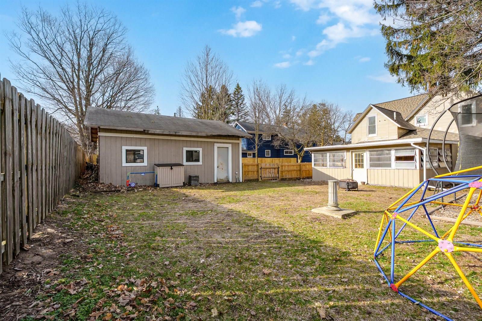 265 Bailey Avenue, South Haven, MI 49090