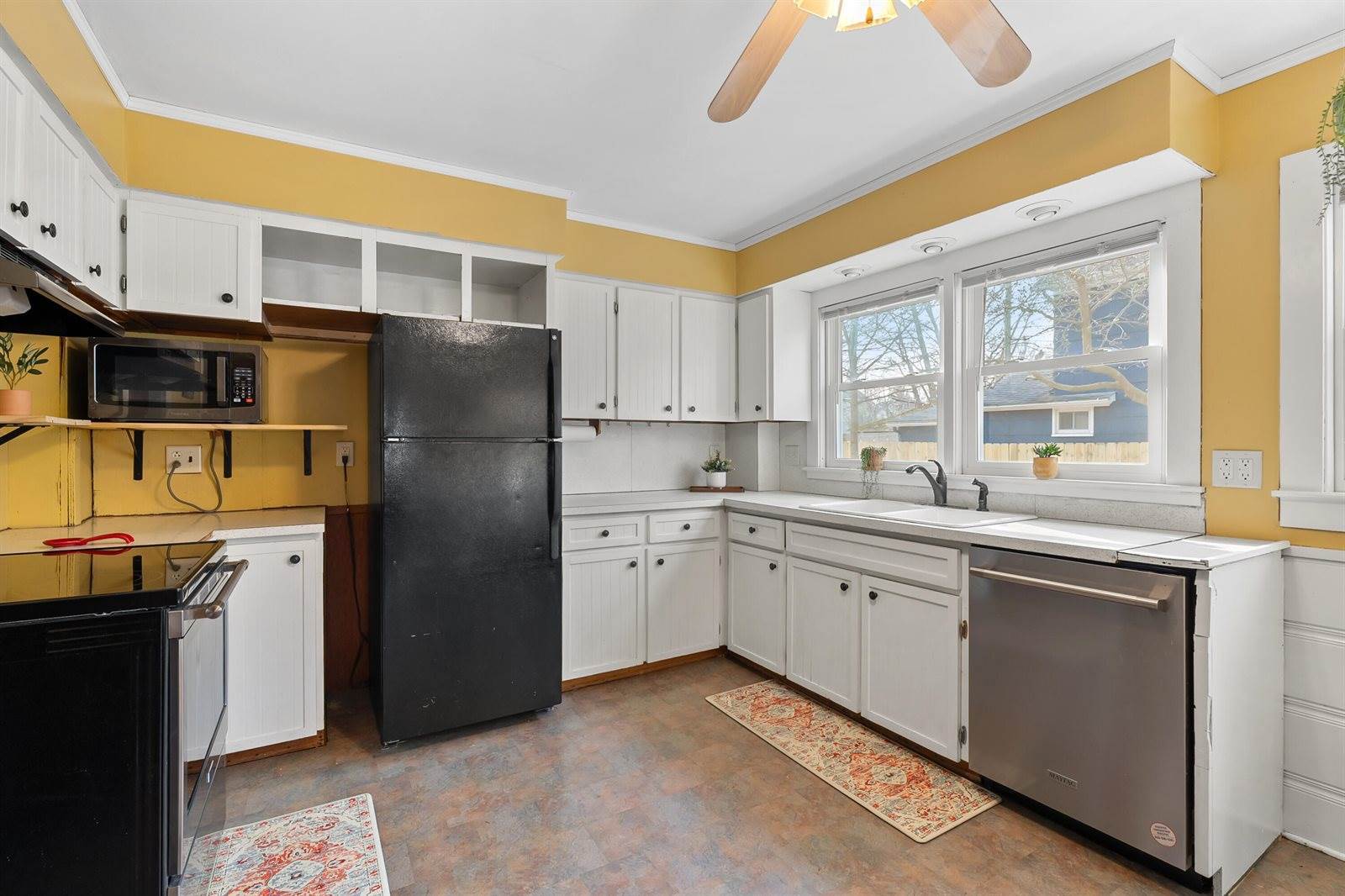 265 Bailey Avenue, South Haven, MI 49090