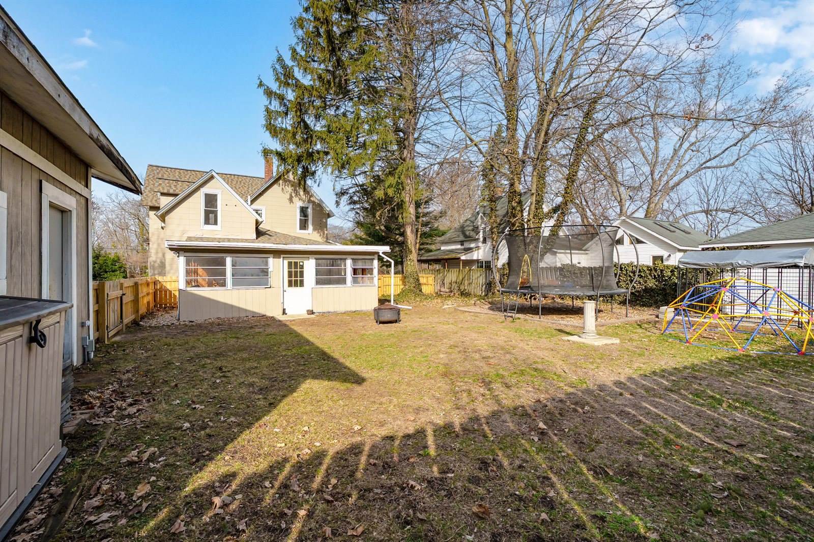 265 Bailey Avenue, South Haven, MI 49090